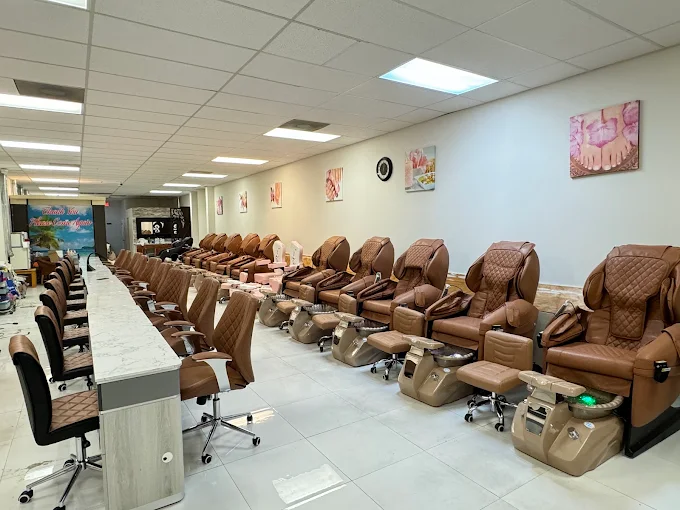 Paris Nails Orlando salon